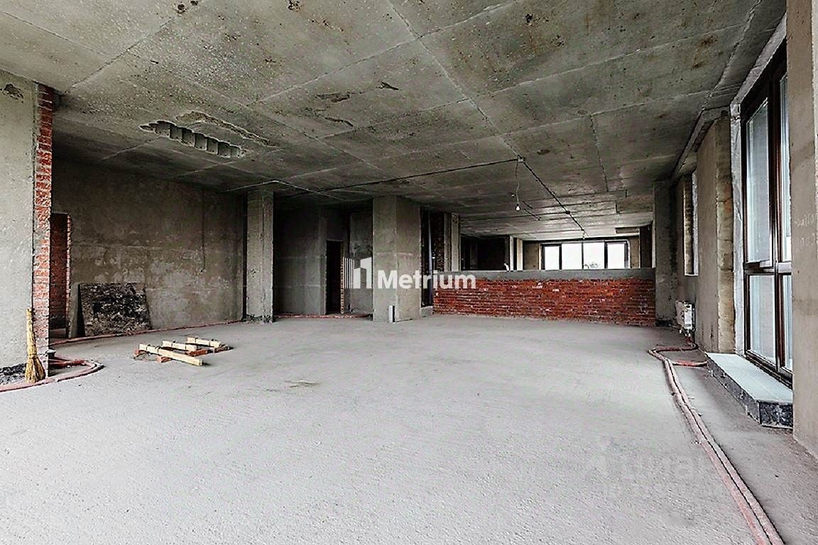 Продажа 5-комн квартиры на вторичном рынке переулок Хилков, 5