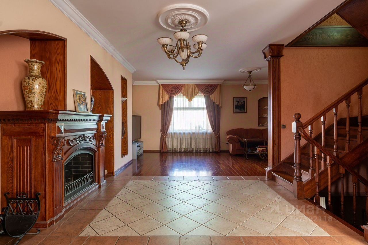 Продажа 5-комн квартиры на вторичном рынке Глухарская улица, 17К2