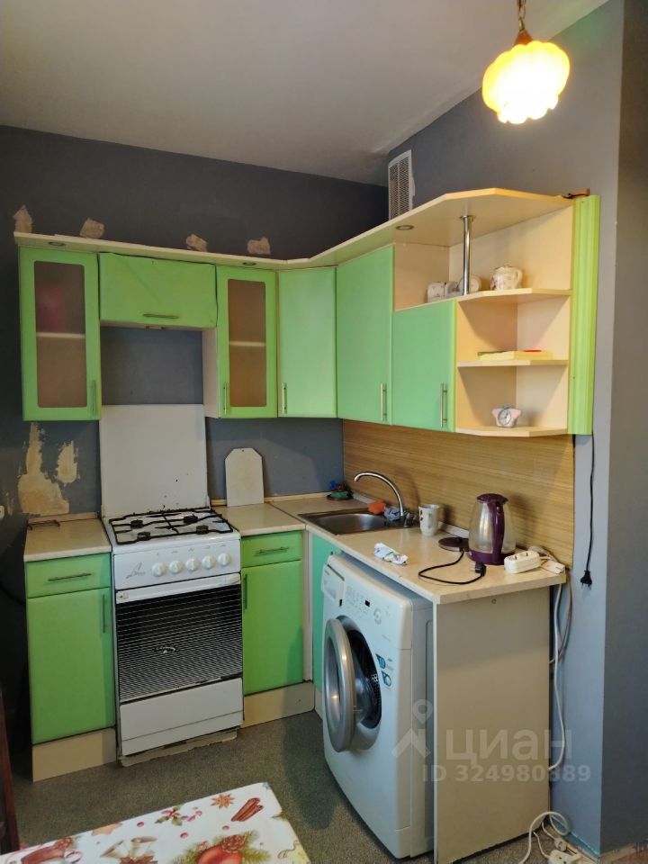 Продажа 1-комн квартиры на вторичном рынке 6-й мкр,  д. 22