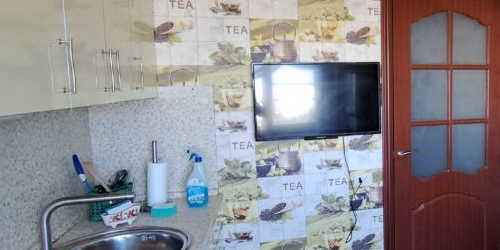 2-комн квартира проспект Непокоренных, 74