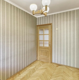 Продажа 3-комн квартиры на вторичном рынке Нахимовский пр-кт,  д. 38