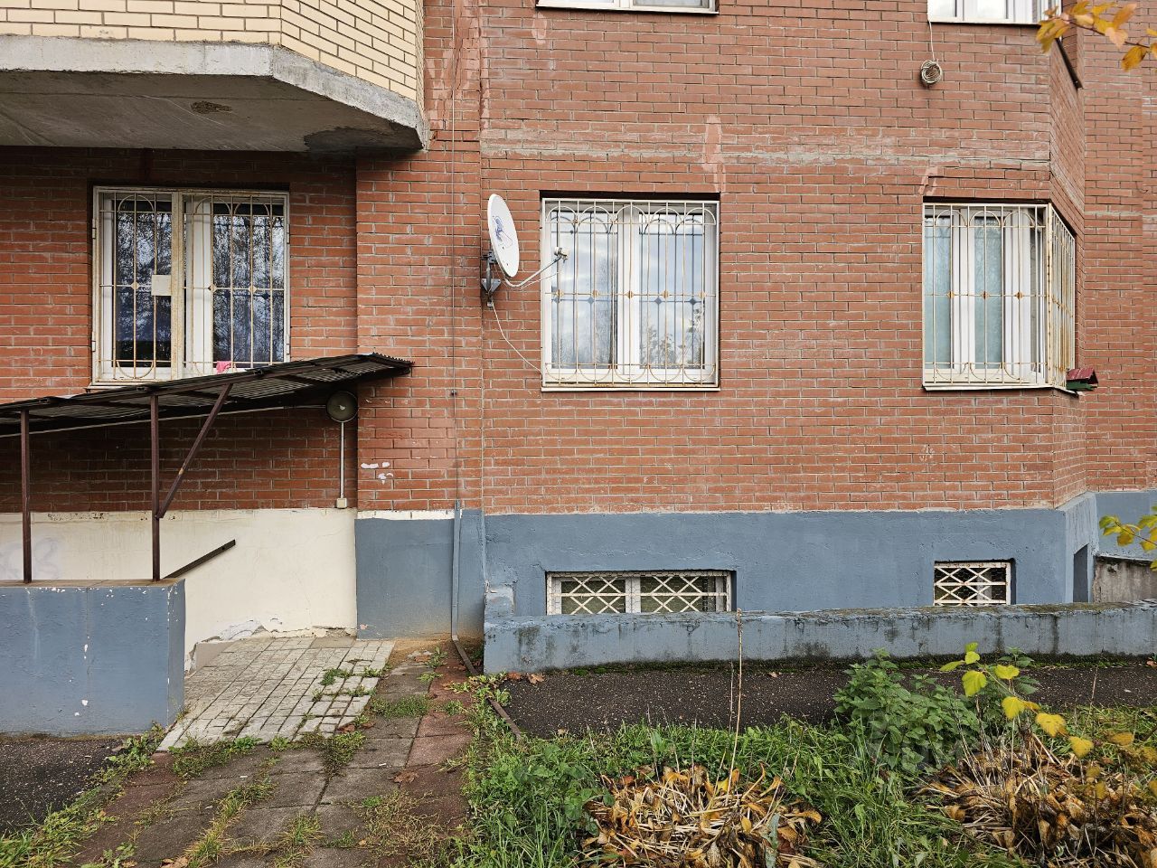 Продажа 2-комн квартиры на вторичном рынке д. Малые Вяземы, Петровское шоссе, 5