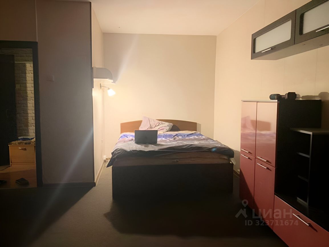 Продажа 1-комн квартиры на вторичном рынке Абрамцевская улица, 14