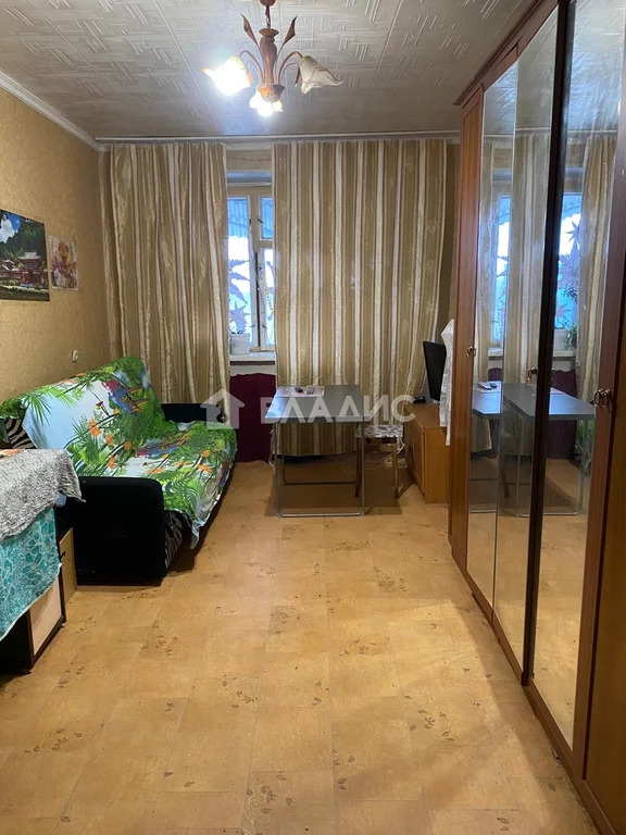 Продажа 2-комн квартиры на вторичном рынке Лобня, ул. 9 Квартал,  д. 5