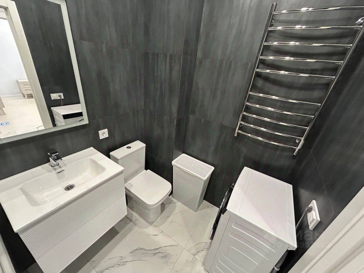 Продажа 1-комн квартиры на вторичном рынке улица Александра Матросова, 8/1