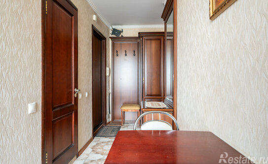 Аренда 3-комн квартиры на вторичном рынке ул Паперника,  д. 4