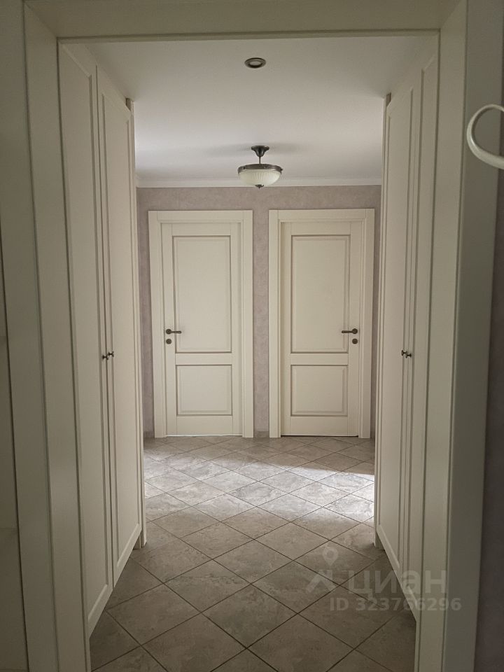 Продажа 4-комн квартиры на вторичном рынке улица Полины Осипенко, 16