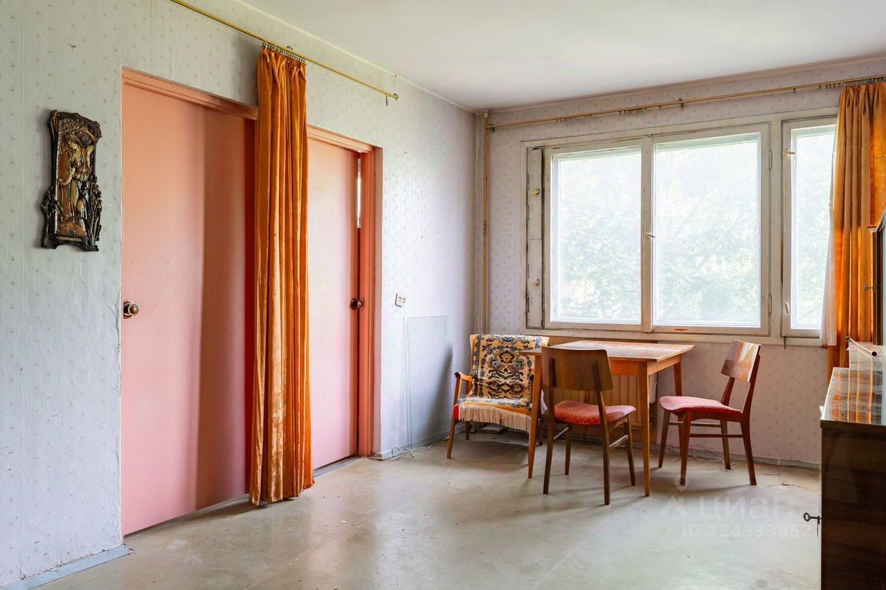 Продажа 3-комн квартиры на вторичном рынке улица Козлова, 13К2