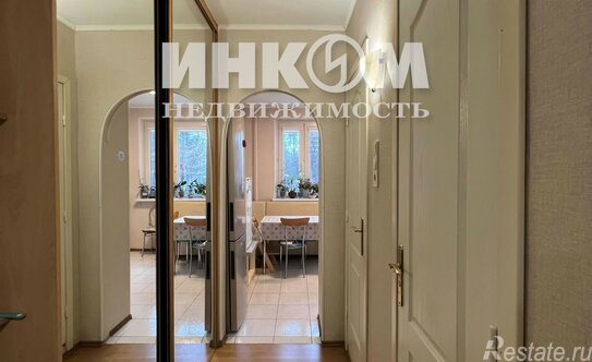 Продажа 2-комн квартиры на вторичном рынке Чукотский проезд,  д. 4