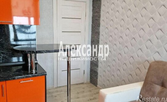 Продажа 1-комн квартиры на вторичном рынке Заречная улица,  д. 33