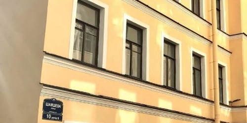 4-комн квартира улица Шамшева, 10Б