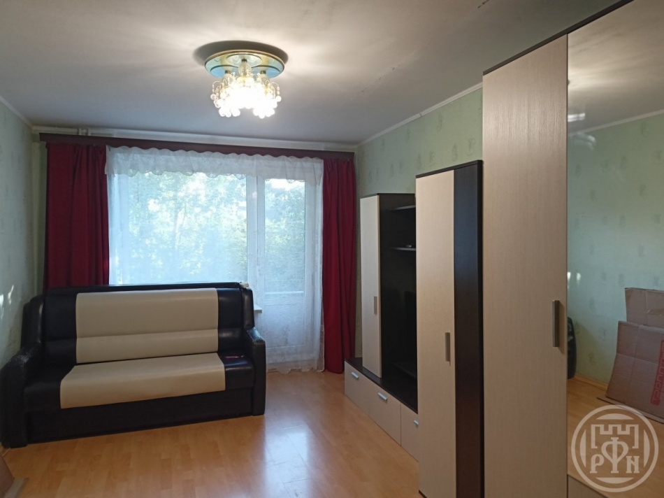 Продажа 2-комн квартиры на вторичном рынке Петергоф г., Жарновецкого ул. ,  д. 6