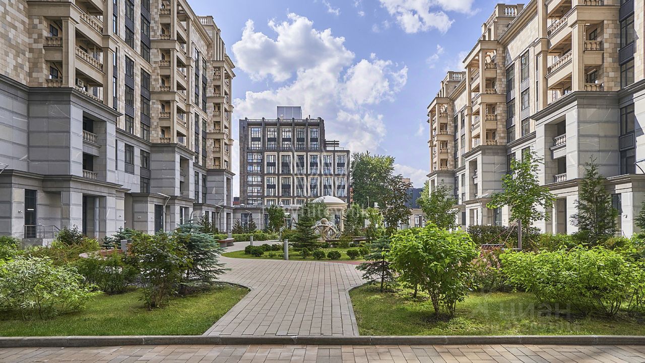 Продажа 2-комн квартиры на вторичном рынке Верхняя улица, 20к1