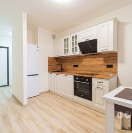 Аренда 1-комн квартиры на вторичном рынке Уездный пр-кт,  д. 11