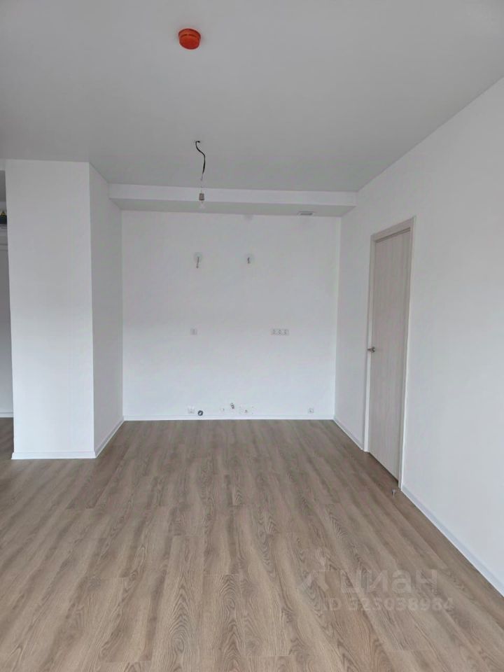 Продажа 2-комн квартиры на вторичном рынке улица Тосина, 1к2