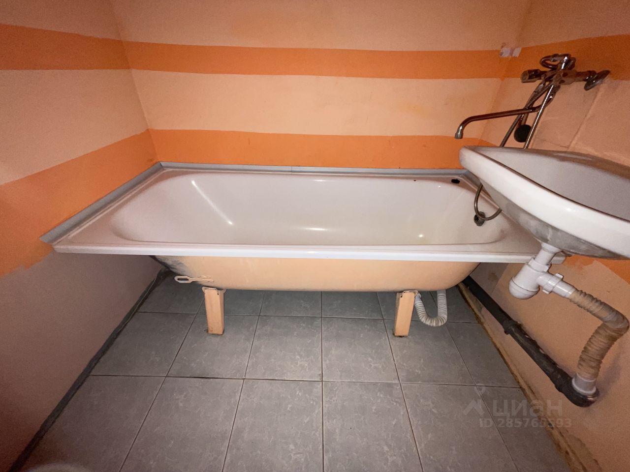 Продажа 1-комн квартиры на вторичном рынке Кузьмоловский пгт, улица Школьная, 2/4