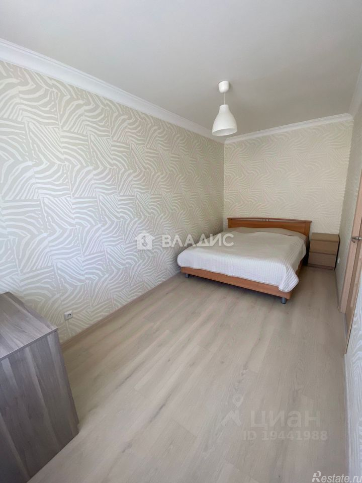 Продажа 2-комн квартиры на вторичном рынке Клин, ул 60 лет Комсомола,  д. 18,  к. 4