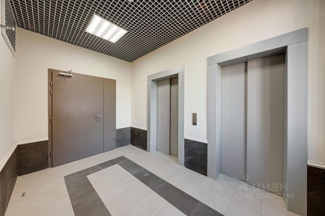 Продажа 3-комн квартиры на вторичном рынке пос. Развилка, проезд Римский, 13