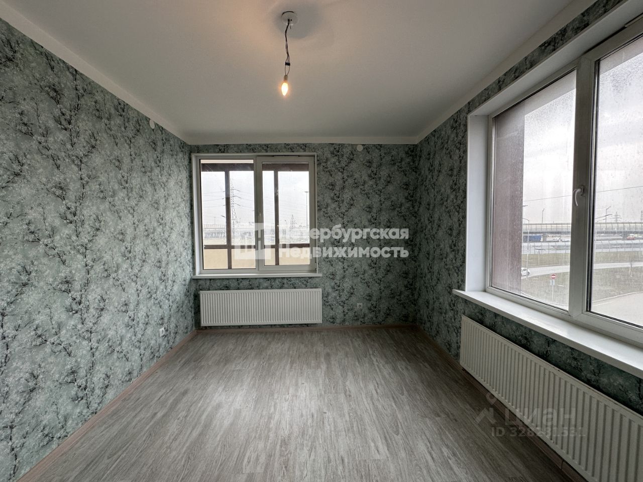Продажа 2-комн квартиры на вторичном рынке пос. Шушары, Школьная улица, 15