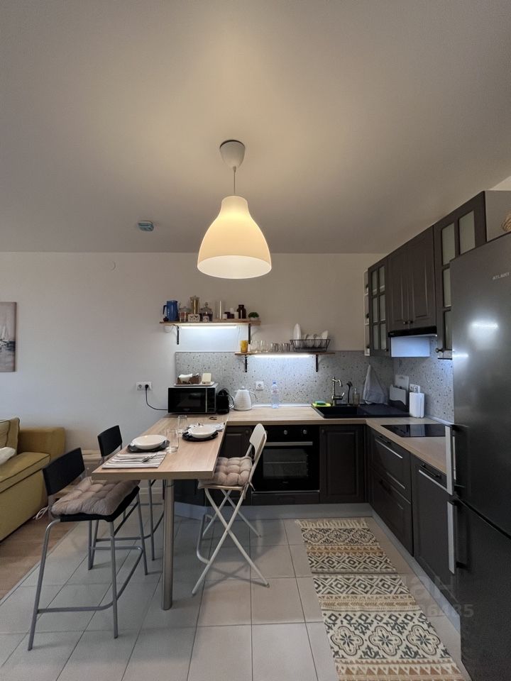 Аренда 2-комн квартиры на вторичном рынке улица Поляны, 5Ак3