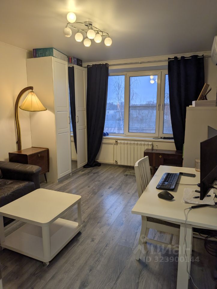 Продажа 1-комн квартиры на вторичном рынке Лобня, улица Маяковского, 12