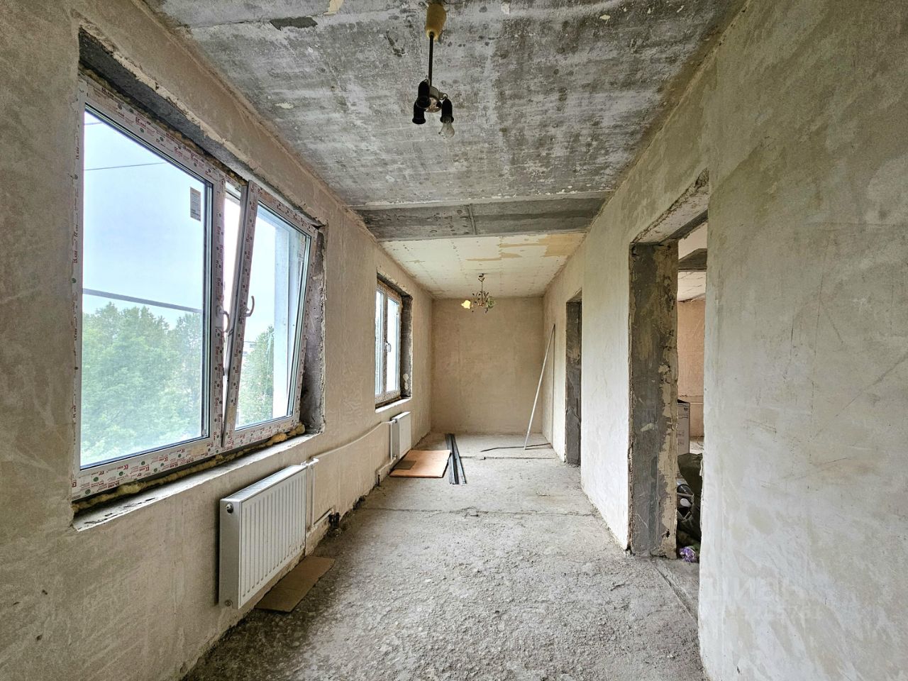 Продажа 3-комн квартиры на вторичном рынке Трамвайный проспект, 21К1