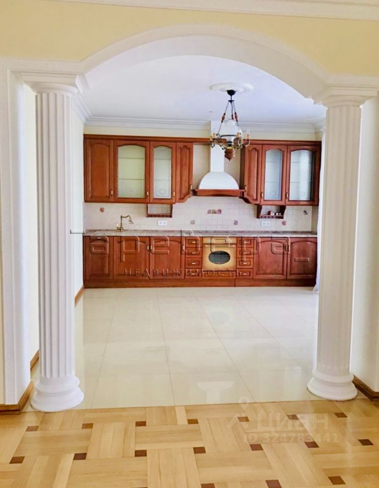 Продажа 4-комн квартиры на вторичном рынке Чапаевский переулок, 3