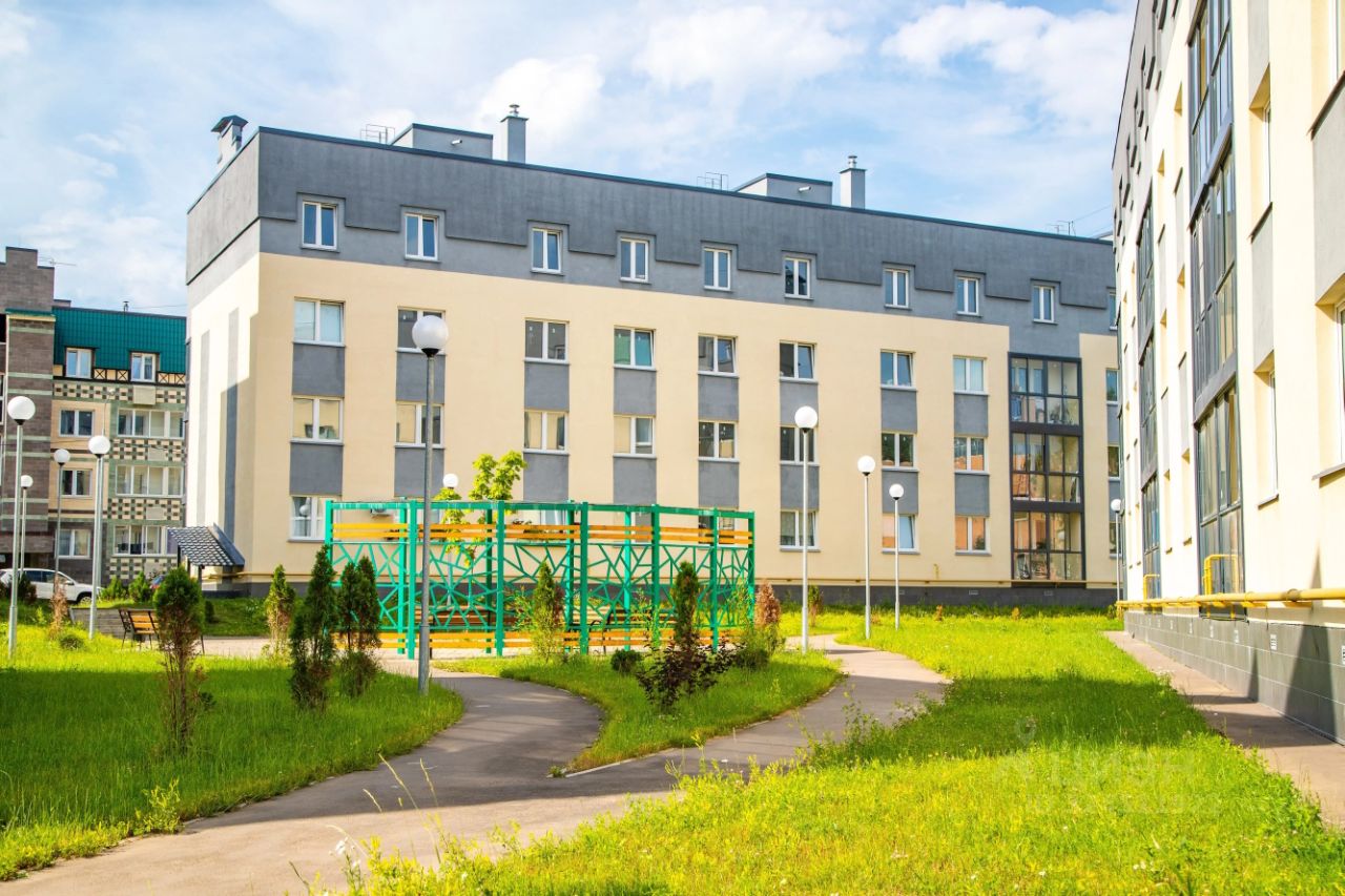 Продажа 2-комн квартиры на вторичном рынке МЖК Изумрудная Долина тер., д. Солманово, улица Триумфальная, 25