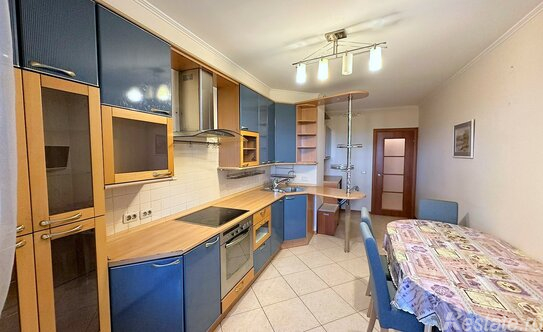 Продажа 3-комн квартиры на вторичном рынке Академическая Б. ул,  д. 9 к1