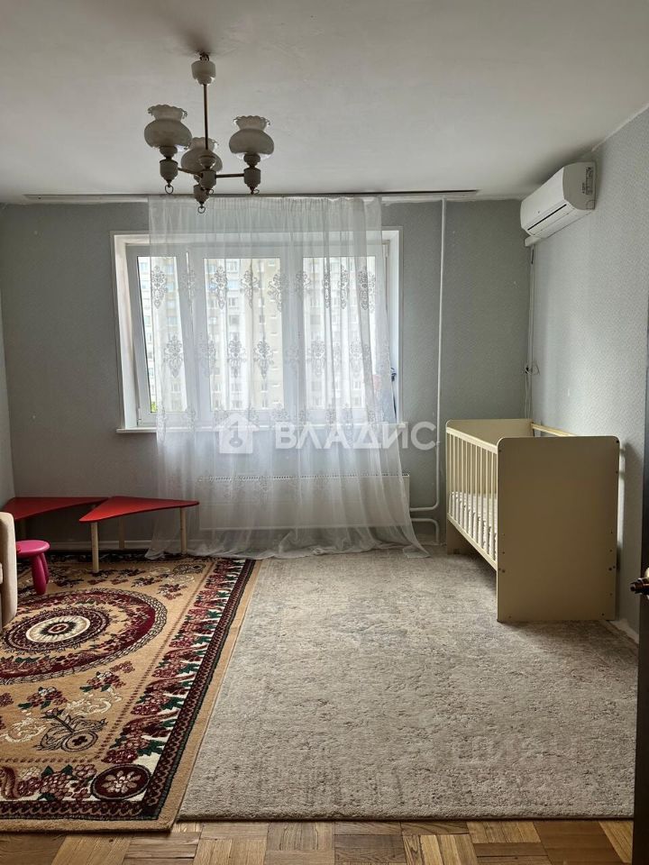 Продажа 2-комн квартиры на вторичном рынке улица Грина,  д. 7