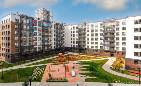 Продажа 1-комн квартиры на вторичном рынке Реки Каменки наб,  д. 3 к3 с1