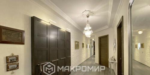 3-комн квартира пер Нестерова,  д. 9