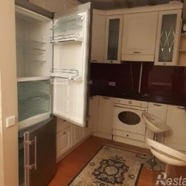 Продажа 3-комн квартиры на вторичном рынке ул Трофимова,  д. 18