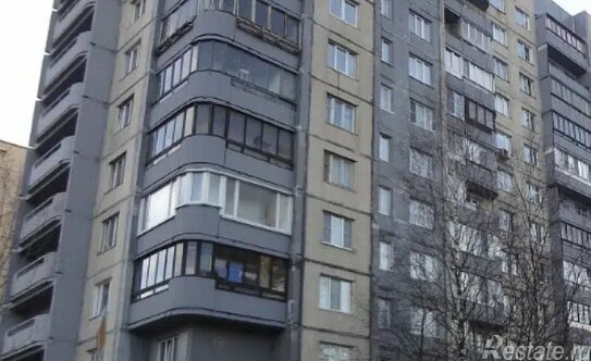 Продажа 1-комн квартиры на вторичном рынке Индустриальный пр-кт,  д. 13