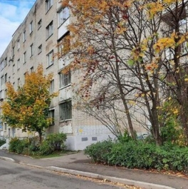 Продажа 1-комн квартиры на вторичном рынке Лобня г, Чайковского ул,  д. 7 к3