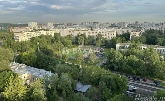 Продажа 4-комн квартиры на вторичном рынке Смоленский б-р,  д. 15