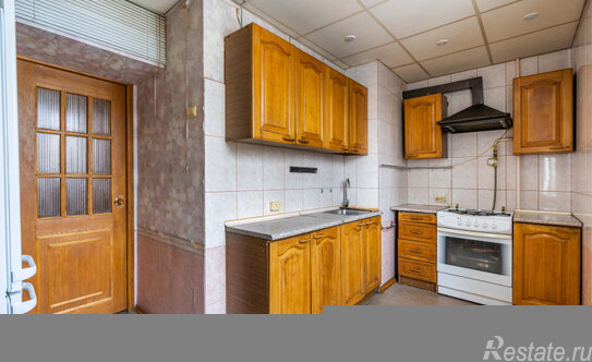 Продажа 3-комн квартиры на вторичном рынке Вязовая улица,  д. 8