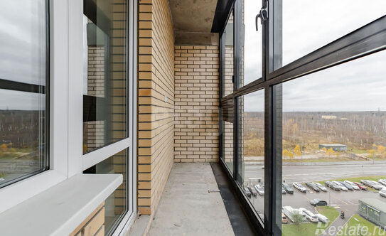 Продажа 2-комн квартиры на вторичном рынке Юнтоловский проспект,  д. 42 к2