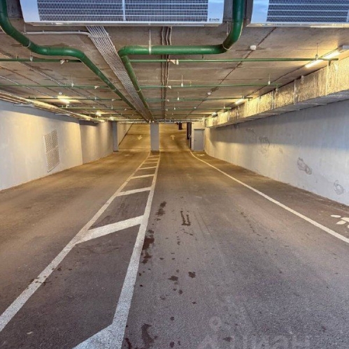 Гараж/парковка Парашютная улица,  д. 79 к1