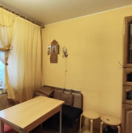 Продажа 3-комн квартиры на вторичном рынке ул Венёвская,  д. 15