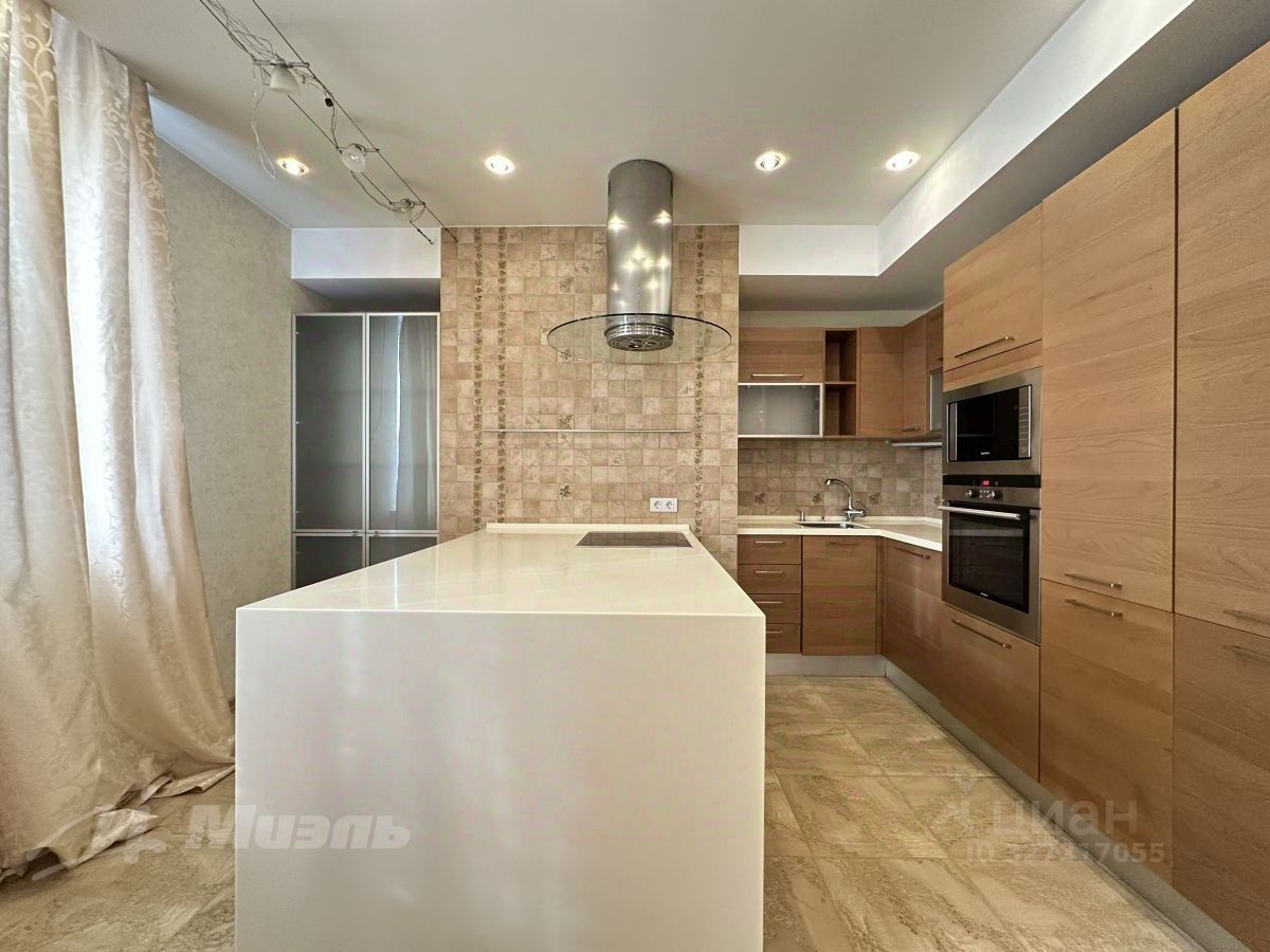 Продажа 3-комн квартиры на вторичном рынке улица Шаболовка, 23