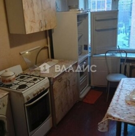 Продажа 2-комн квартиры на вторичном рынке Чонгарский б-р,  д. 30