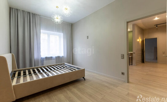 Продажа 2-комн квартиры на вторичном рынке Московский пр-кт,  д. 192-194