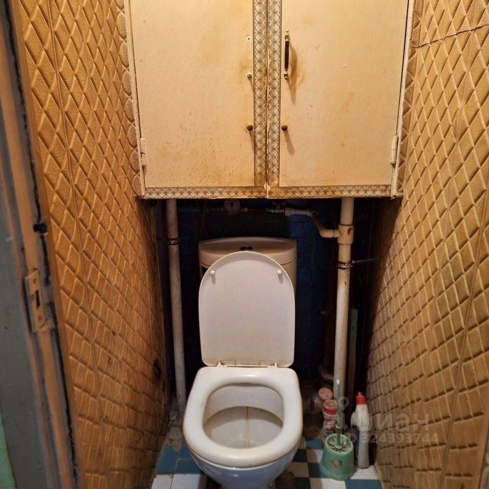 Продажа 2-комн квартиры на вторичном рынке улица Антонова-Овсеенко, 5К2