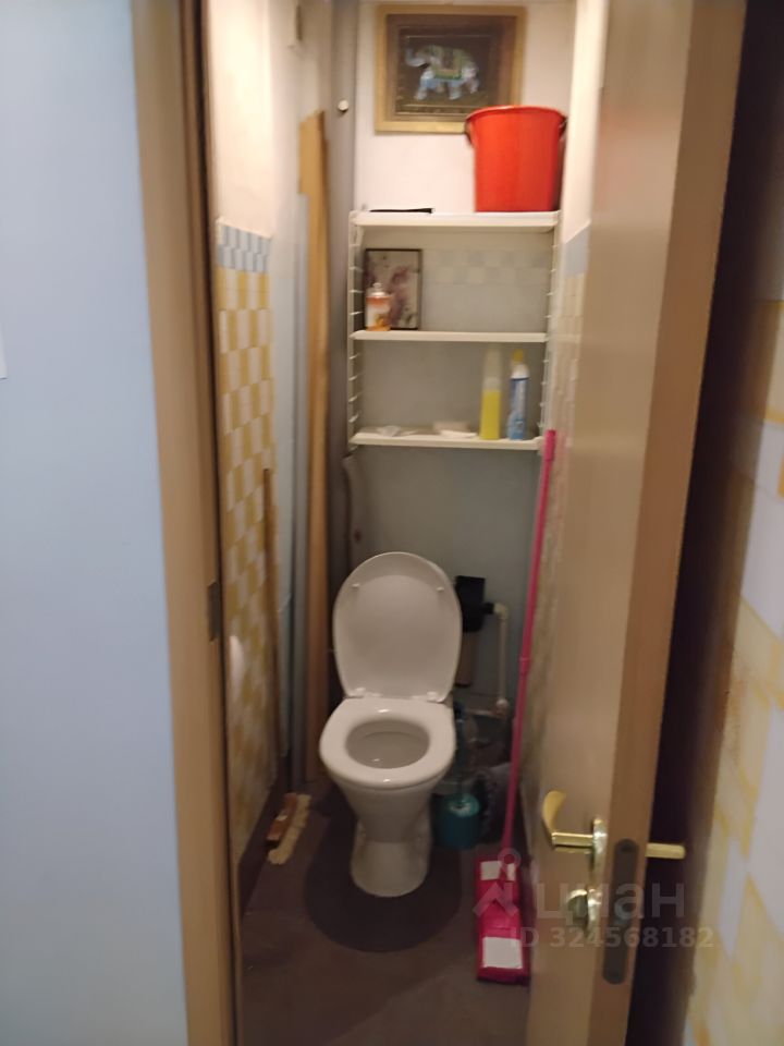 Аренда 2-комн квартиры на вторичном рынке Гатчина, улица 7-й Армии, 10б