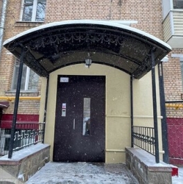 Продажа 1-комн квартиры на вторичном рынке Парковая 13-я ул,  д. 27 к1