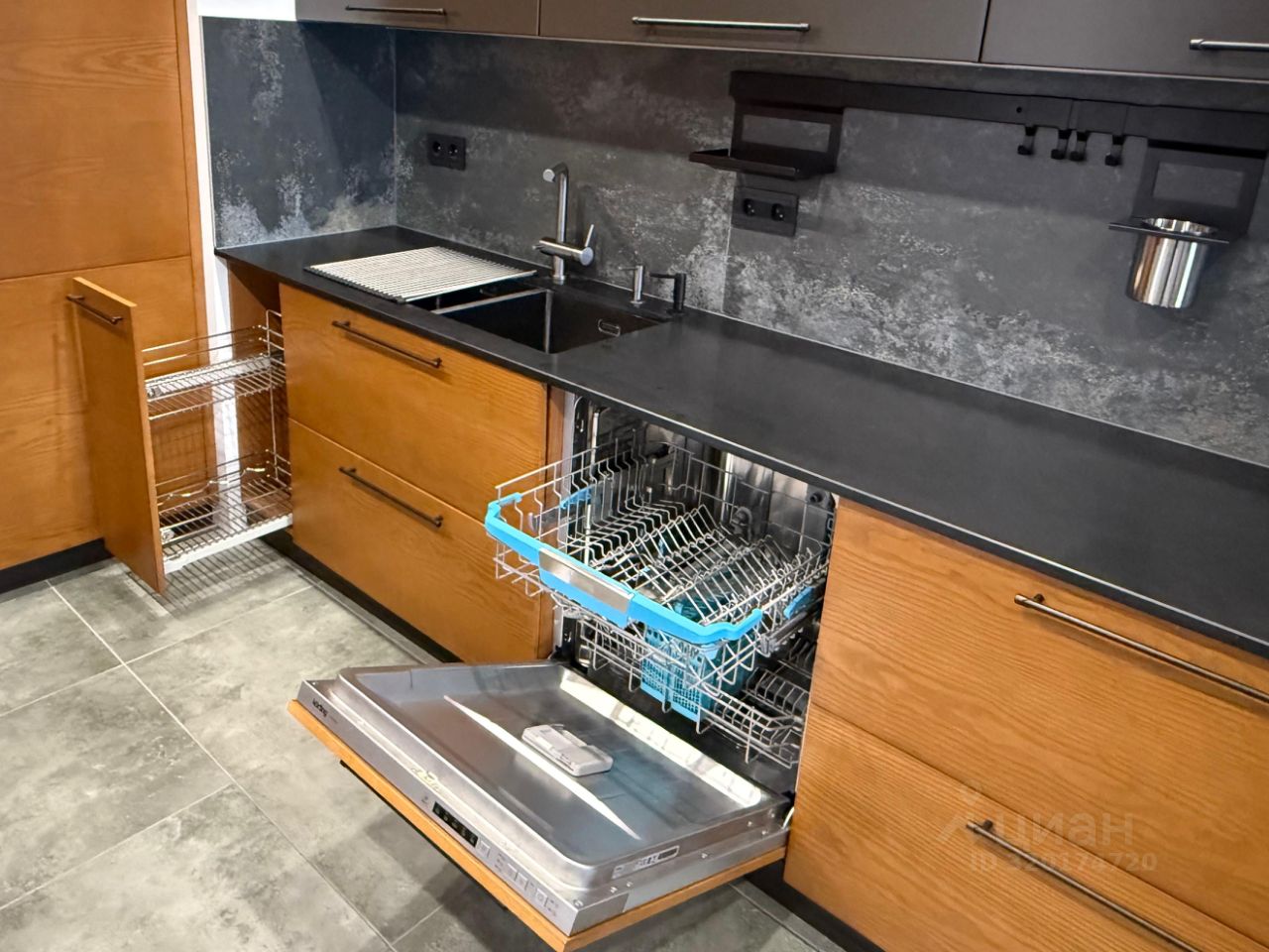 Аренда 2-комн квартиры на вторичном рынке Петровский проспект, 11к3