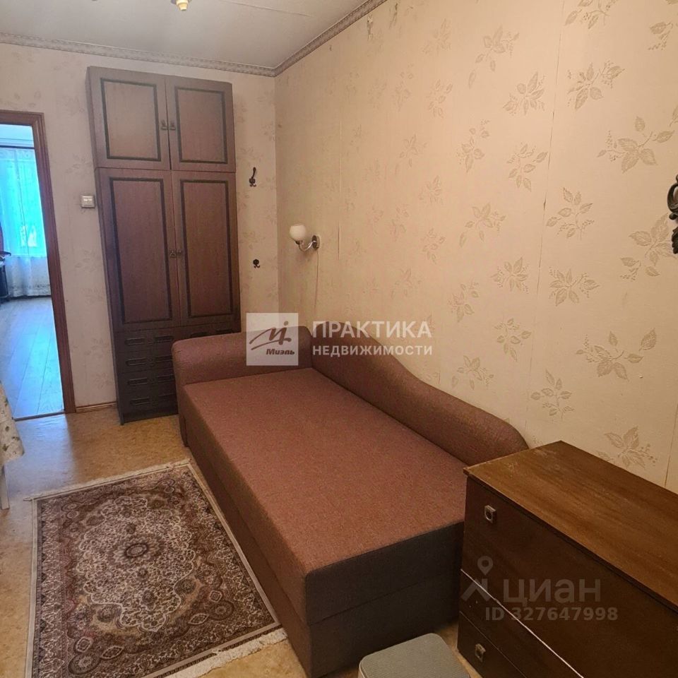 Продажа 3-комн квартиры на вторичном рынке Новосибирская улица, 11