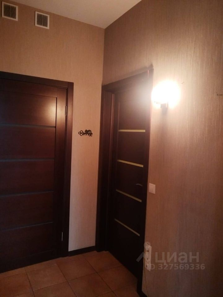Продажа 3-комн квартиры на вторичном рынке улица Доблести, 26к1