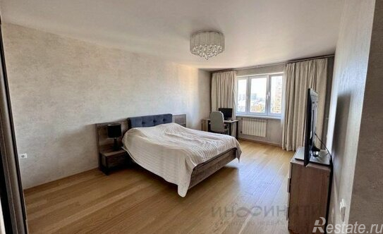 Продажа 2-комн квартиры на вторичном рынке улица Сайкина,  д. 19